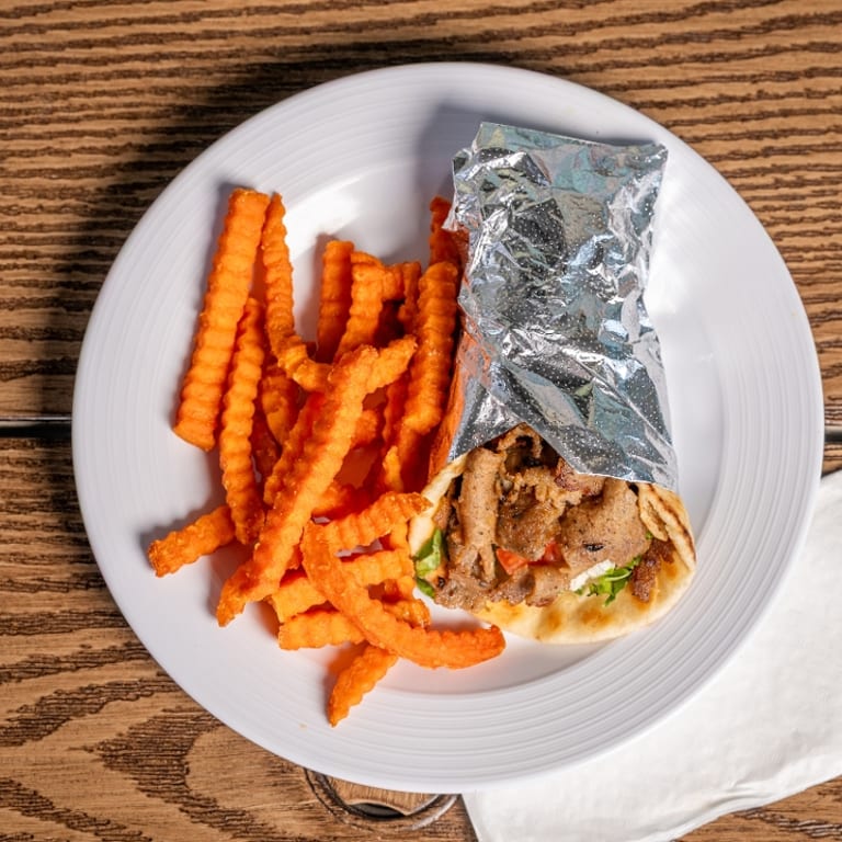 Delicious Gyro Wraps: A Must-Try!